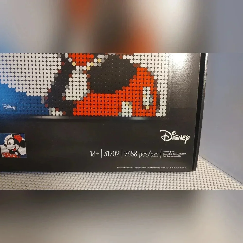 LEGO Mickey Mouse 2 Options Art 31202 NWT Building Toy Set